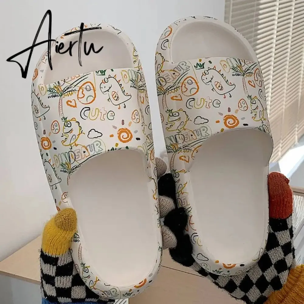 Aiertu New Arrivals Slippers For Women Indoor Home Summer Student Soft Sole Slides Fashion Ins Cartoon Graffiti Flip Flops