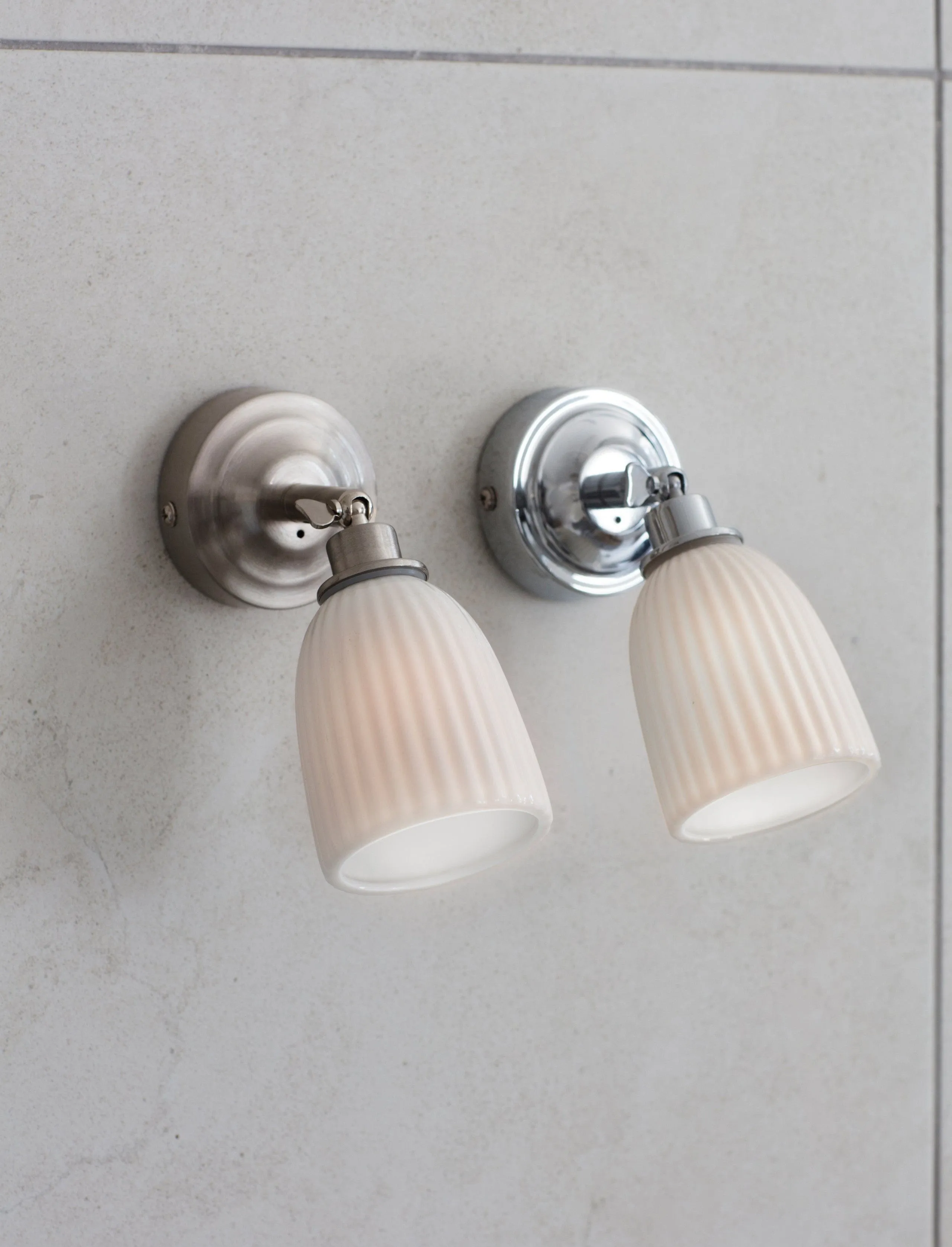 Alma Bathroom Spotlight - Chrome