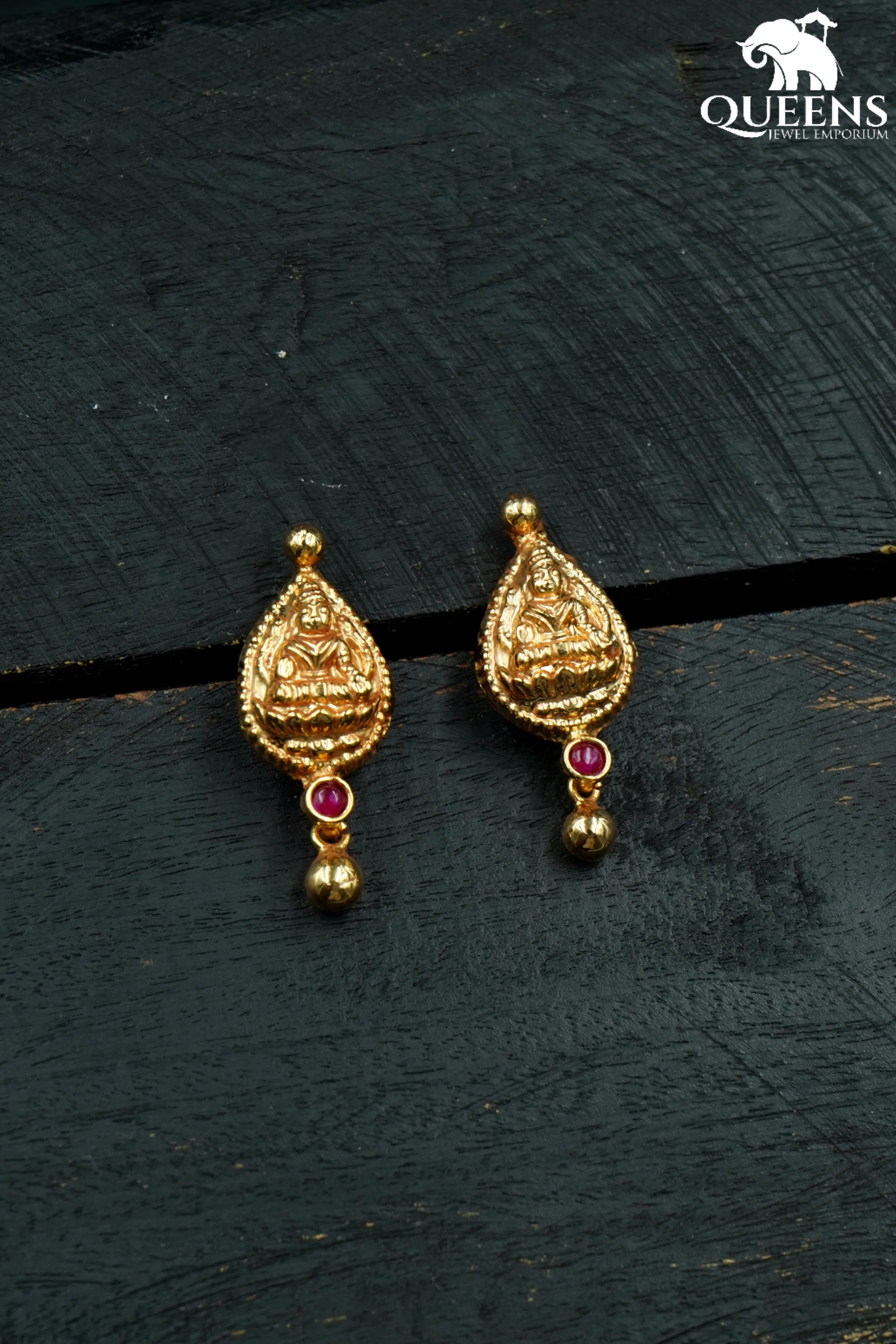 APARNA EARRING