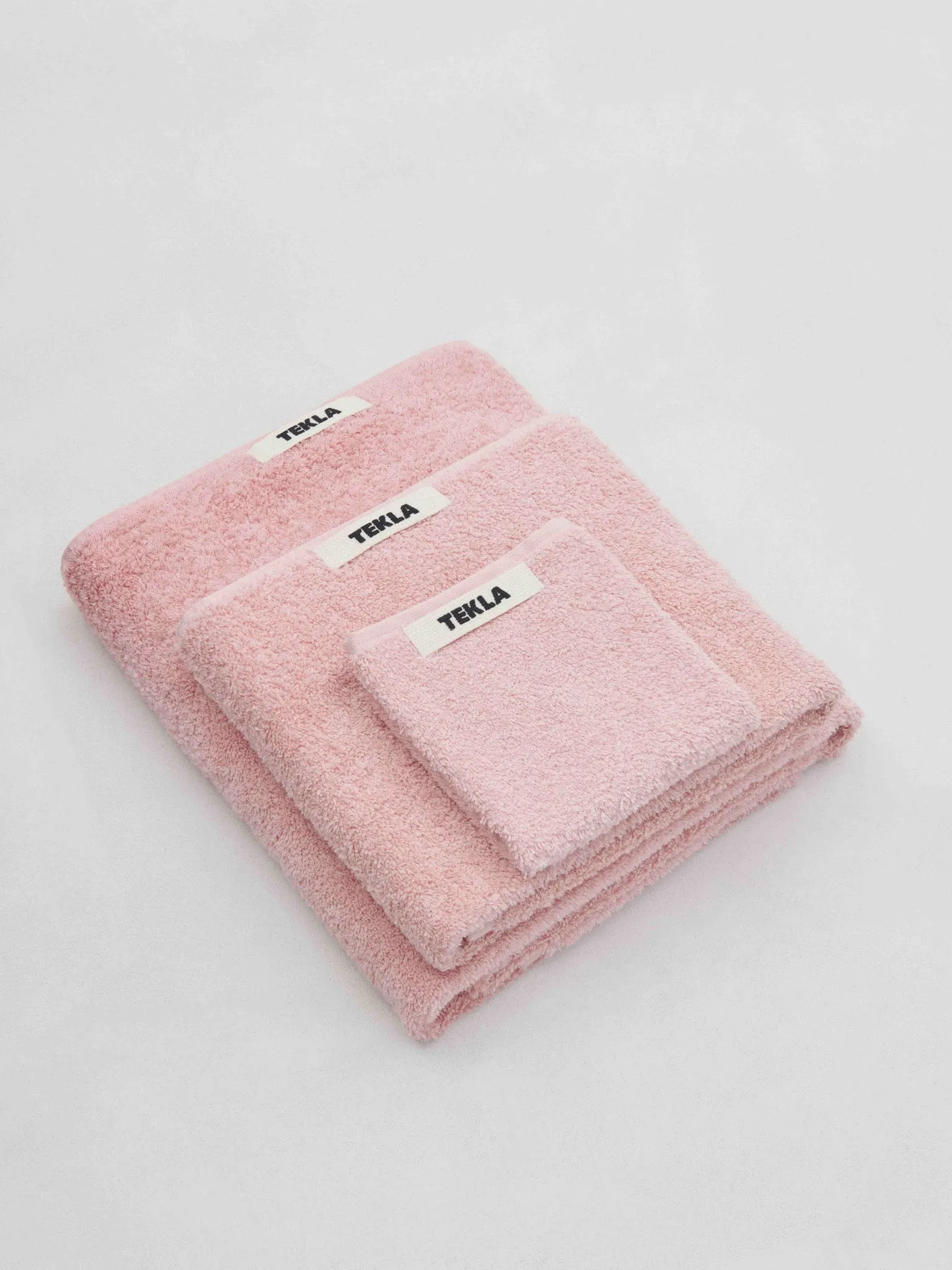 Bath Towel in Shaded Pink