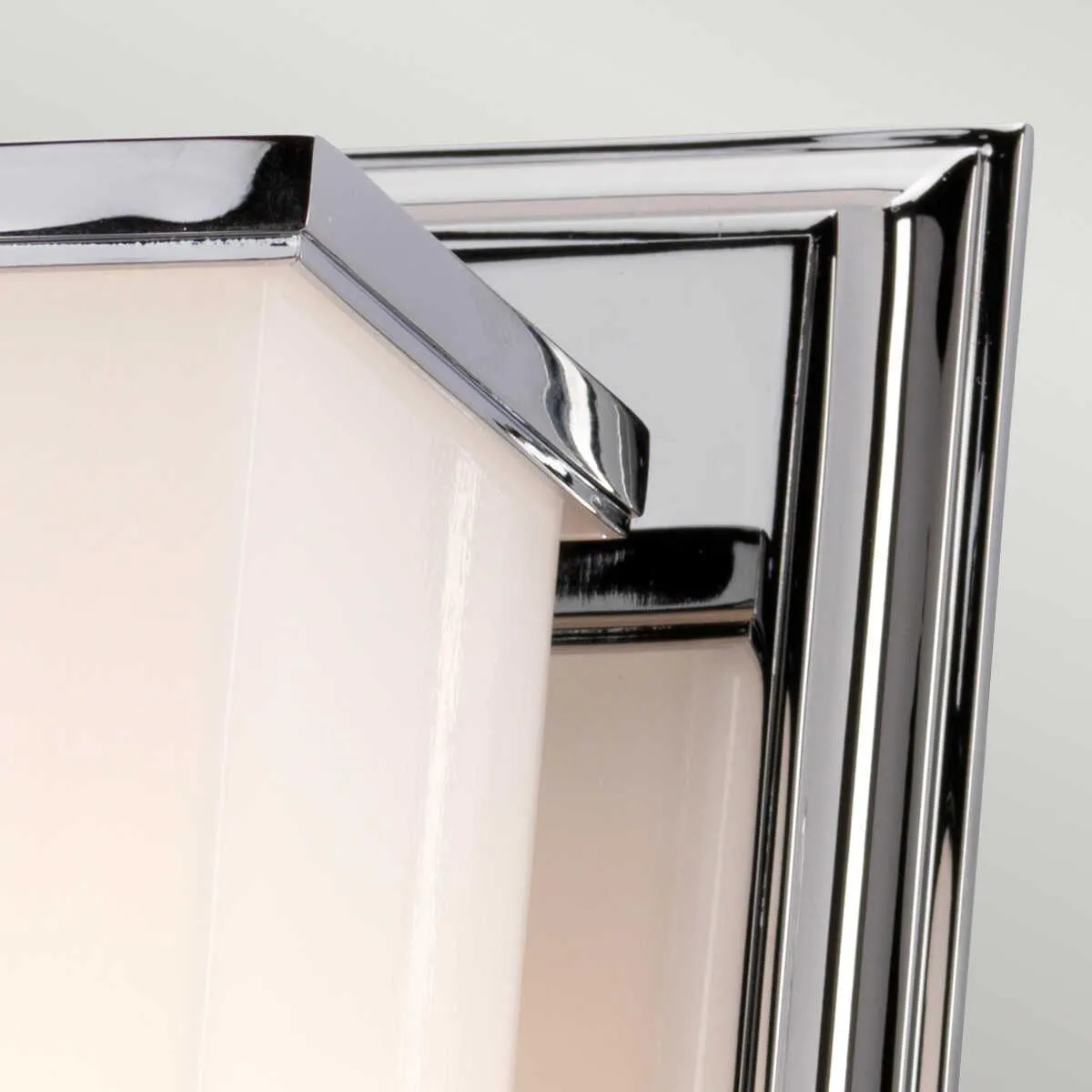 Cambridge Polished Chrome Finish Bathroom Wall Light