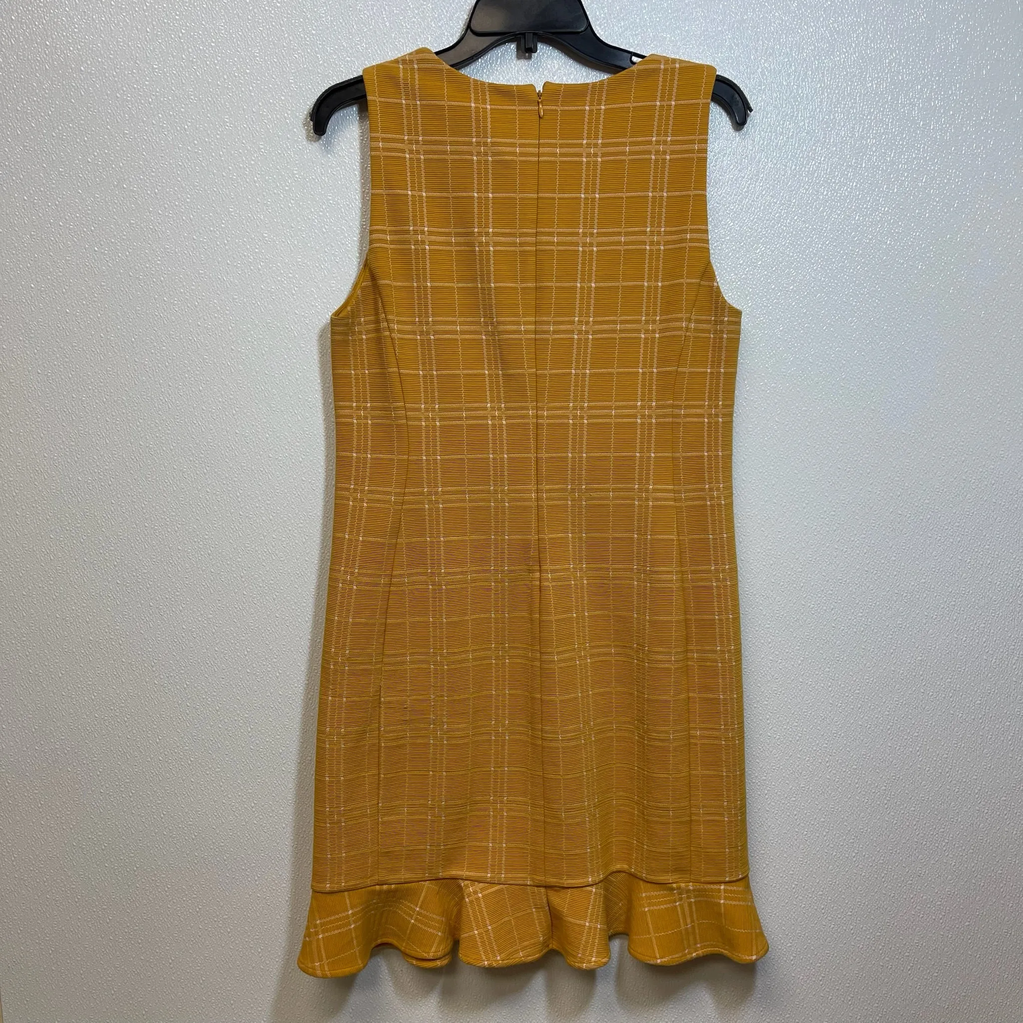 Dress Casual Short By Ann Taylor O In Mustard, Size: 8