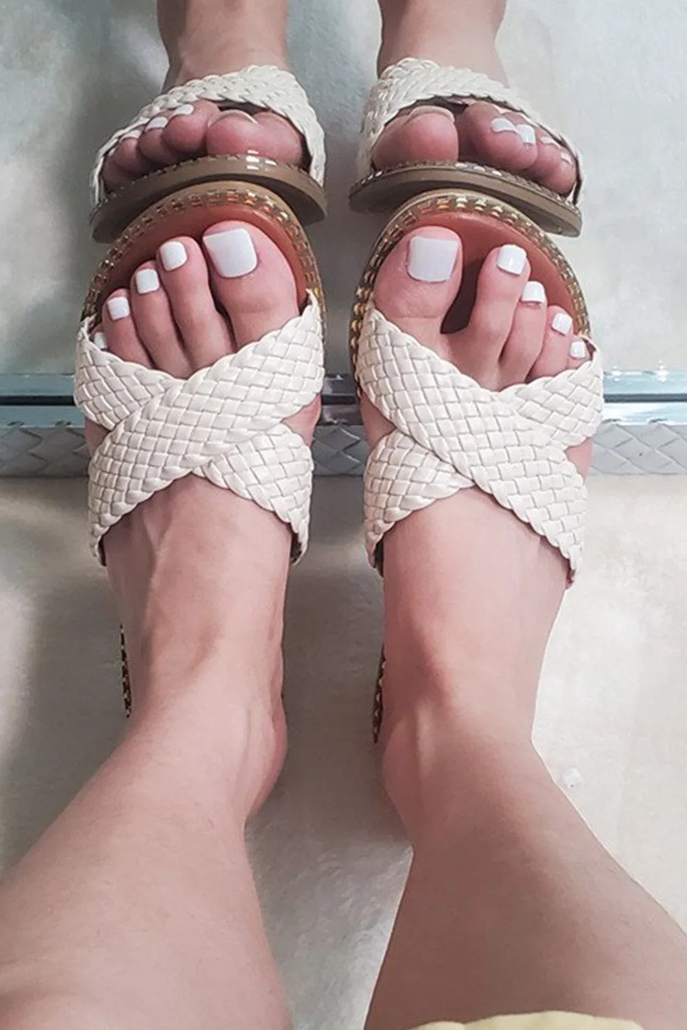 Women's Cross Straps Braided Details Slippers